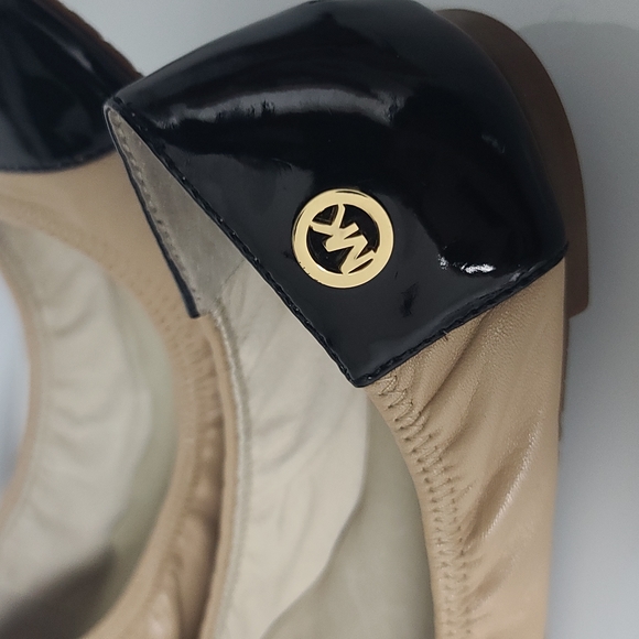 Michael Kors leather ballet Flats 7 1/2 - Picture 3 of 3